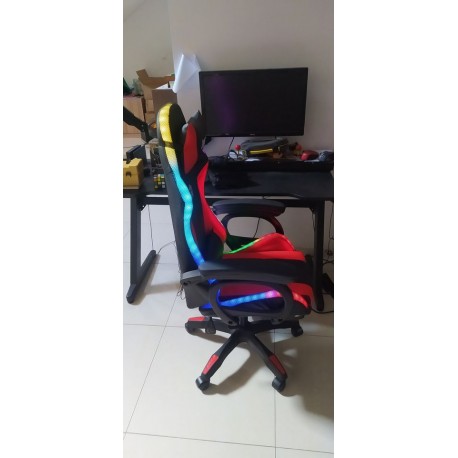 FAUTEUIL GAMER ESPORT LEDS 200 EUROS TTC