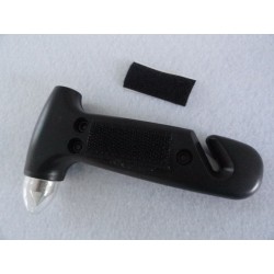 Brise glace et coupe ceinture auto